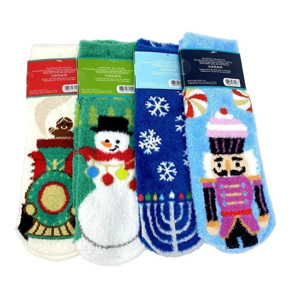 Bath & Body Works Shea-Infused Lounge Socks Holiday Themes  B34